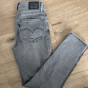 Levi’s Jeans